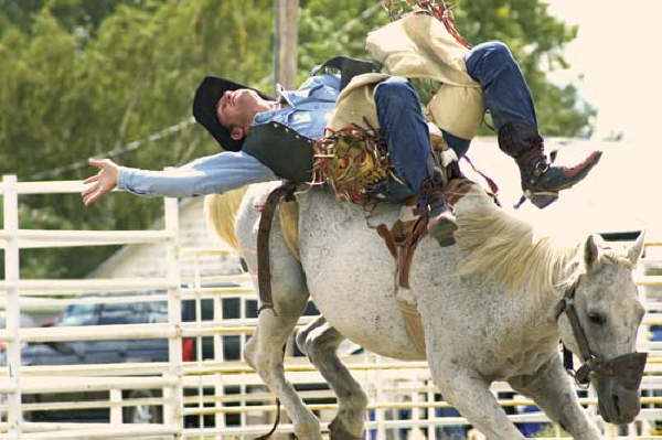 Bronc Busting at Deer Trail 9-5-04 2